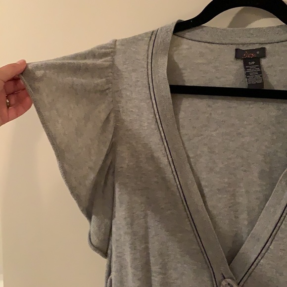 Dex grey button-up vest - Picture 3 of 4